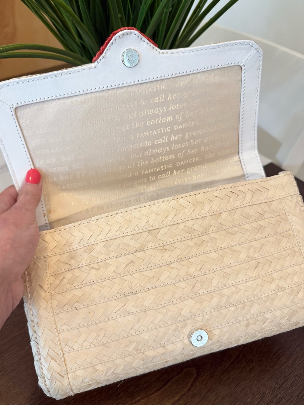 Kate Spade "Splash Out" Hello Stranger straw clutch bag - Picture 3 of 5